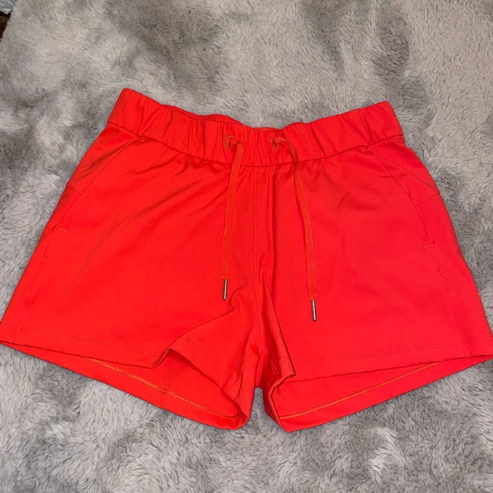 Lululemon On The Fly Short 2.0